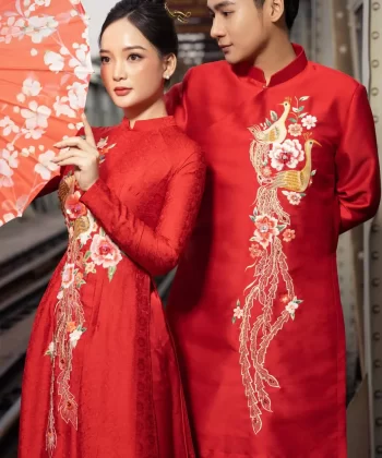 BST áo dài đỏ đầy quyến rũ của Camile