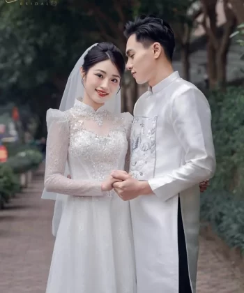 BST cặp đôi áo dài cưới ren tinh tế nhẹ nhàng 2023