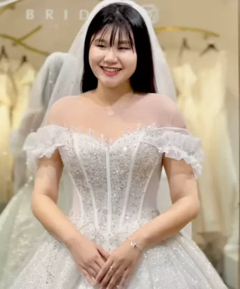 Thiết kế may đo váy cưới cô dâu Thanh Vy