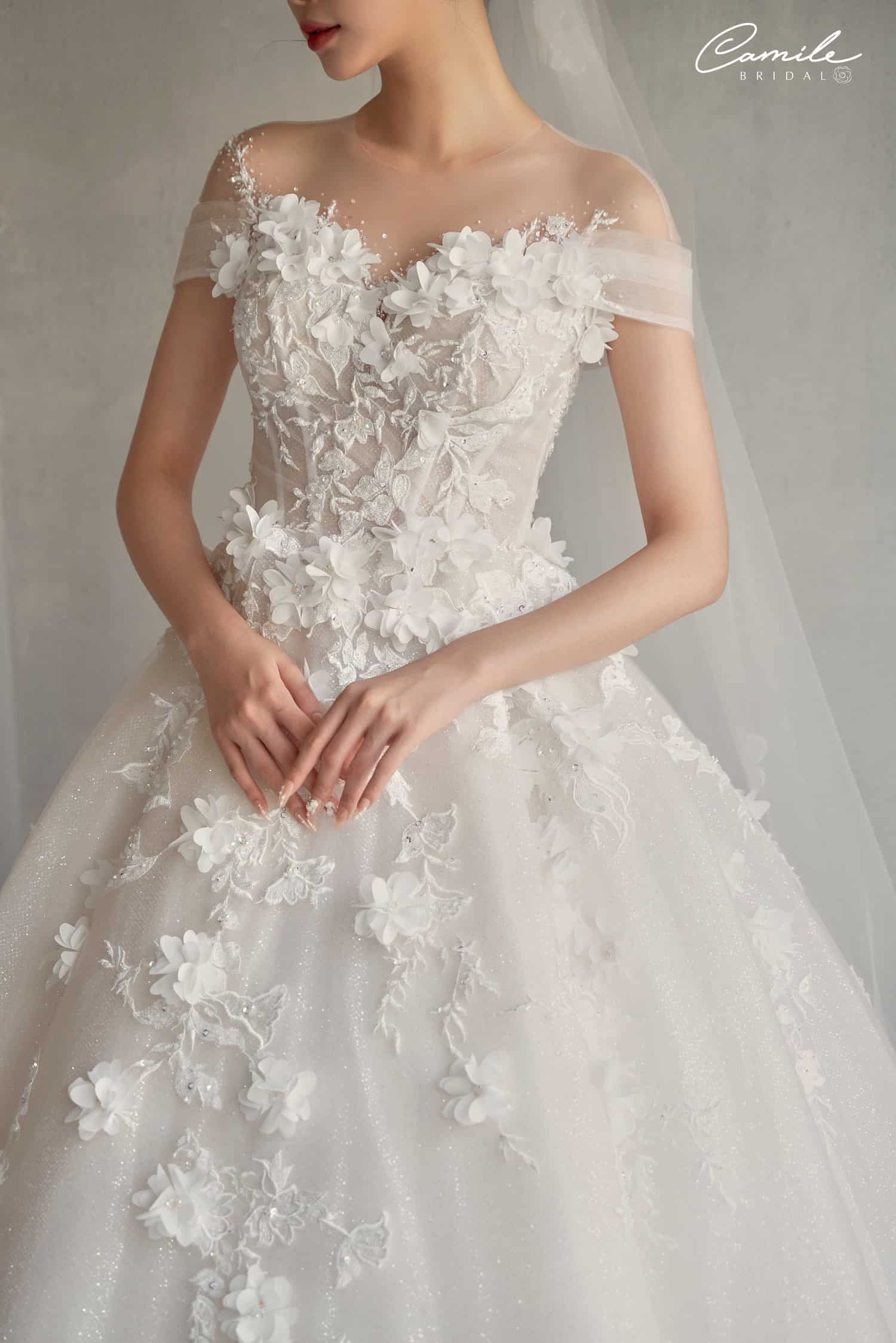 Váy cưới mùa hè của Camile Bridal