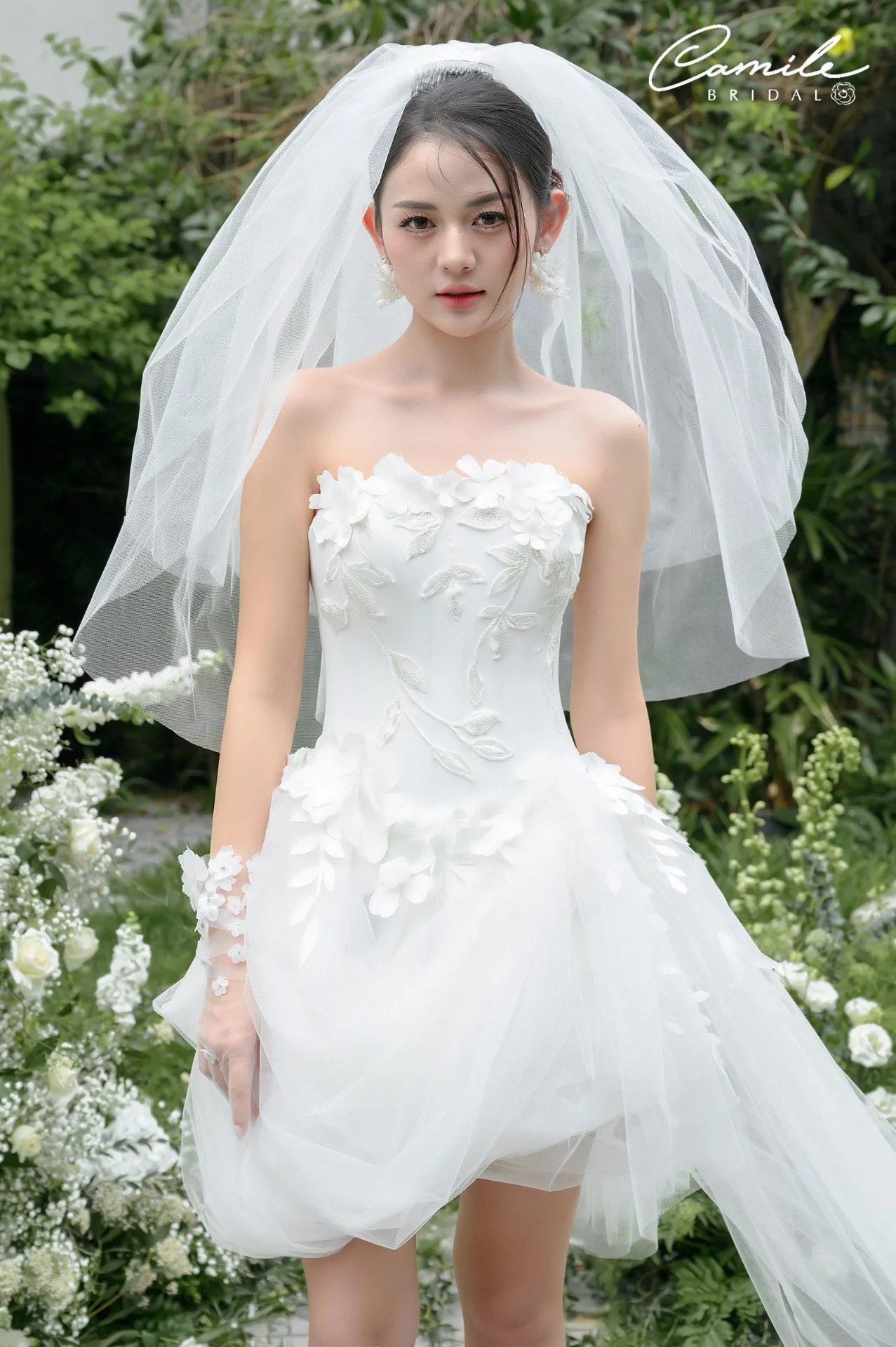 Floral Look 10 Sự Sang Trọng Từ Lụa Và Satin Dành Cho Tiệc After Party Tại Camile Bridal (2) Floral Look 10