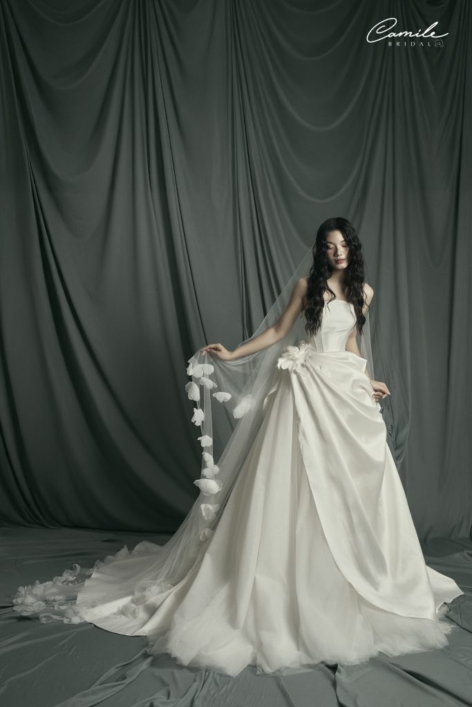 𝐀𝐋𝐈𝐂𝐈𝐀 𝐂𝐎𝐋𝐋𝐄𝐂𝐓𝐈𝐎𝐍: 𝐋𝐎𝐎𝐊 𝟕