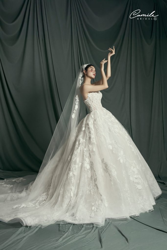 𝐀𝐋𝐈𝐂𝐈𝐀 𝐂𝐎𝐋𝐋𝐄𝐂𝐓𝐈𝐎𝐍: 𝐋𝐎𝐎𝐊 𝟓