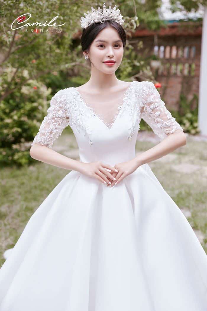 Váy cưới ngắn thiết kế sang trọng  Mẫu váy cưới hot nhất mùa hè 2023 