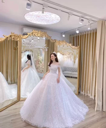 Thiết kế may đo váy cưới cô dâu Hoàng Anh