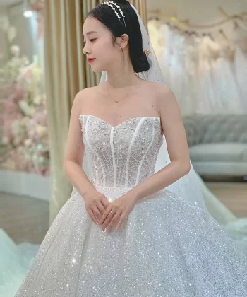 Thiết kế may đo váy cưới cô dâu Bùi Thu Trang