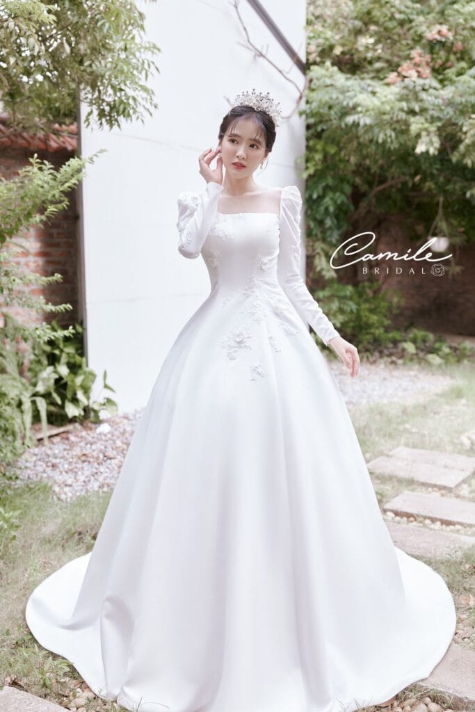 Mua Váy cưới Satin phong cách Hàn Quốc. Đầm cô dâu thiết kế cổ vuông tay lỡ  sang trọng - Yeep