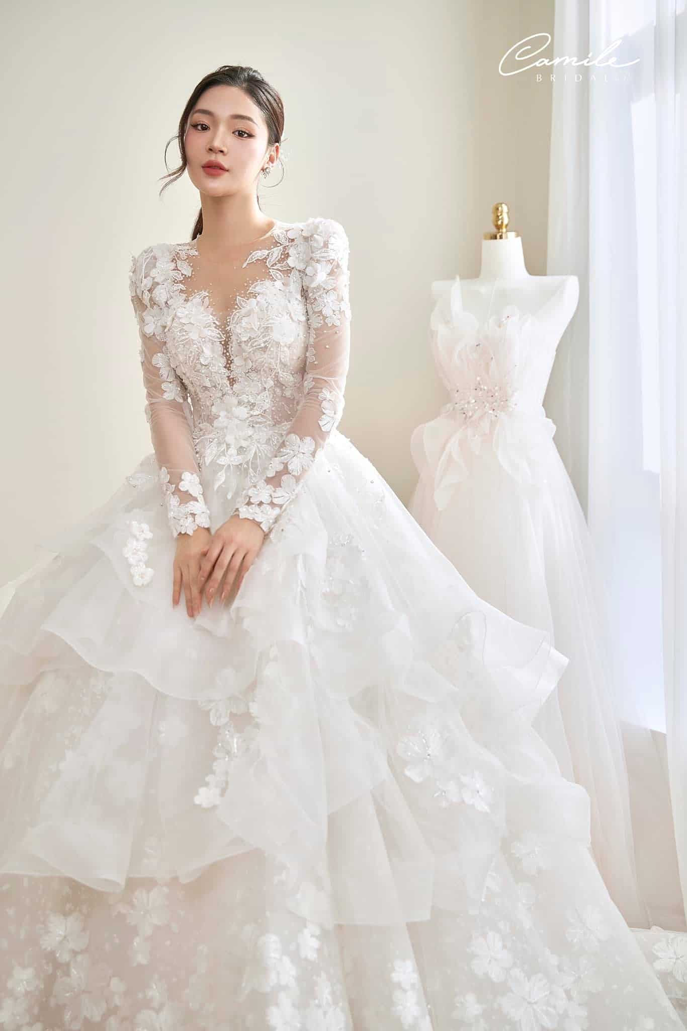 15 mẫu váy cưới xòe công chúa lộng lẫy, sang trọng cho cô dâu