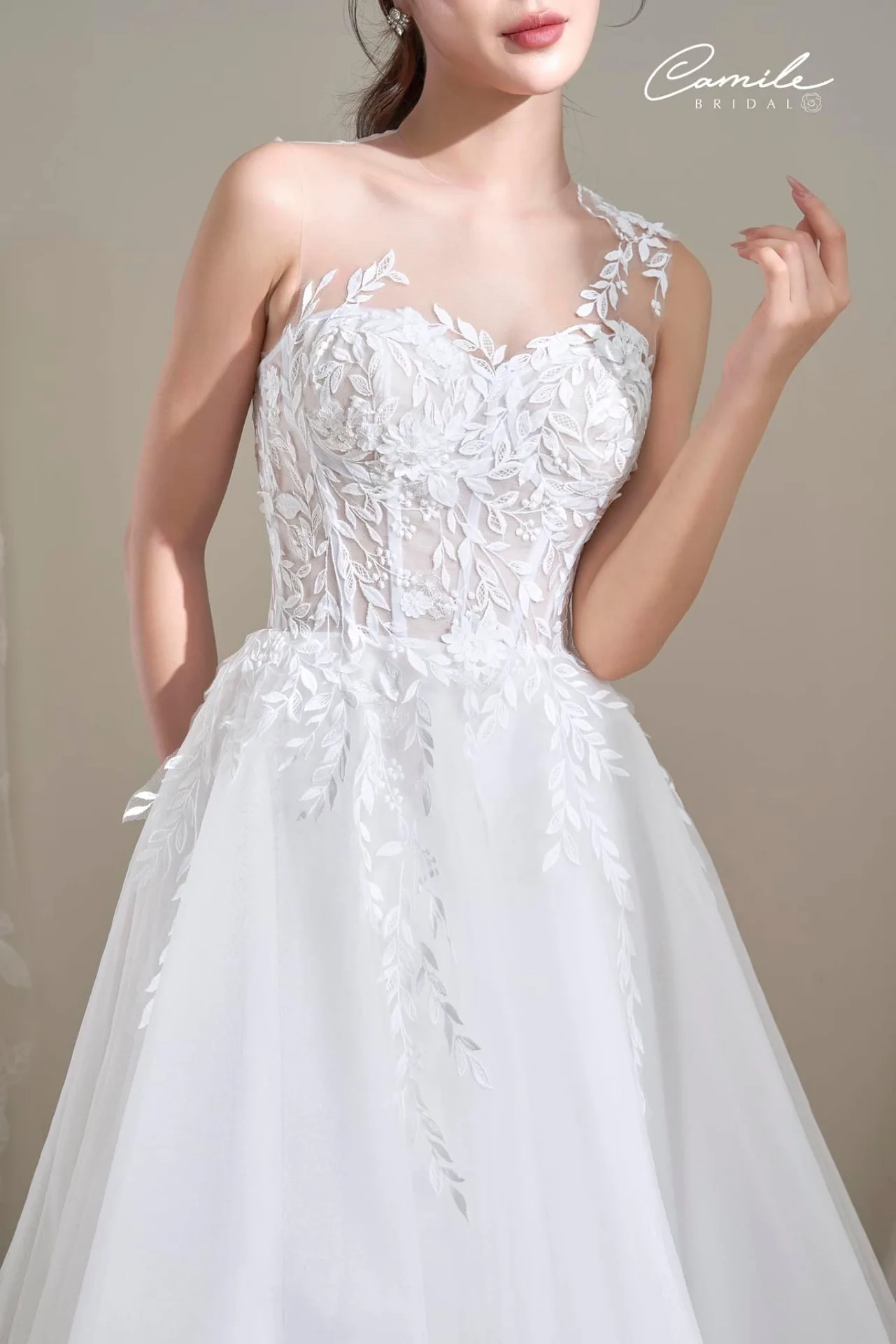 Váy cưới sang trọng, lộng lẫy tại Camile Bridal