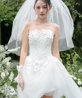 Look 10 Floral Collection Sự Sang Trọng Từ Lụa Và Satin Dành Cho Tiệc After Party Tại Camile Bridal
