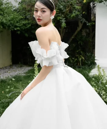 Khám Phá Vẻ Đẹp Ngọt Ngào của Look 05 - Bộ Sưu Tập Váy Cưới Camile Bridal 2024