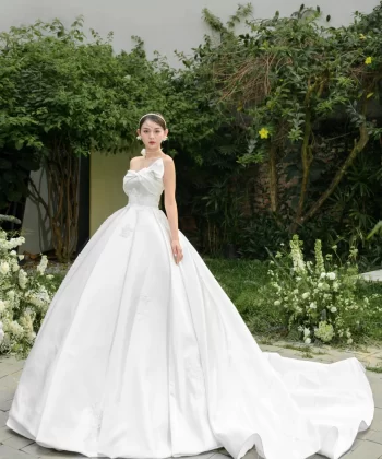 Look 20 of Floral Collection - Vẻ Đẹp Quyến Rũ Từ Váy Cưới Thiết Kế Cao Cấp