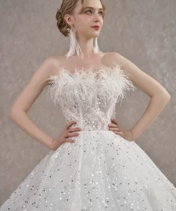 Look 18 Từ Bộ Sưu Tập SCARLETT COLLECTION - Sự Quyến Rũ Và Sang Trọng
