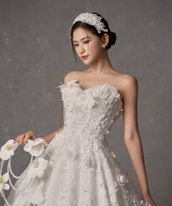 𝐋𝐨𝐨𝐤 𝟎𝟒 𝐨𝐟 𝐂𝐚𝐭𝐡𝐞𝐫𝐢𝐧𝐞 𝐂𝐨𝐥𝐥𝐞𝐜𝐭𝐢𝐨𝐧 - Váy Cưới Hoàng Gia Dành Cho Cô Dâu Kiêu Sa