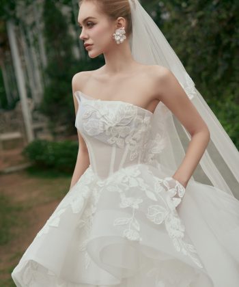 Look 24 of La Rosé Collection – Dịu Dàng, Bay Bổng Và Đậm Chất Nàng Thơ