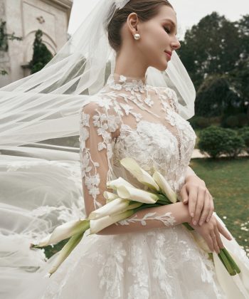 Look 13 of La Rosé Collection – Lung Linh Như Ánh Sáng, Tinh Khôi Như Giấc Mơ