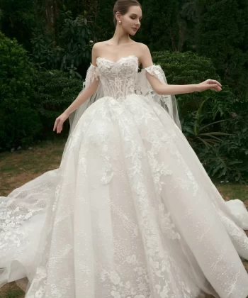 Look 07 of La Rosé Collection – Lấp Lánh Như Nữ Hoàng Trong Mọi Ánh Nhìn