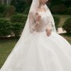 Look 12 of La Rosé Collection – Huyền Ảo Và Tinh Khôi Trong Từng Đường Kim Mũi Chỉ