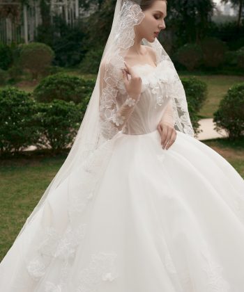 Look 12 of La Rosé Collection – Huyền Ảo Và Tinh Khôi Trong Từng Đường Kim Mũi Chỉ
