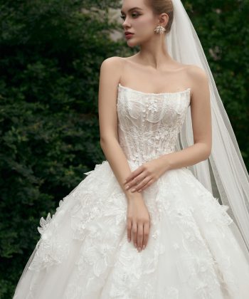 Look 21 of La Rosé Collection – Lấp Lánh Tinh Khôi, Kiêu Sa Đầy Quyến Rũ