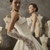The Maker Look 16
